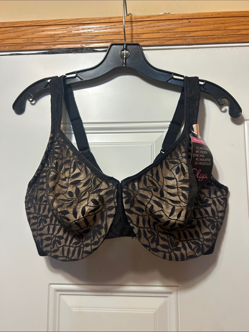 Olga Black Lace Underwire Bra 40DD NWT